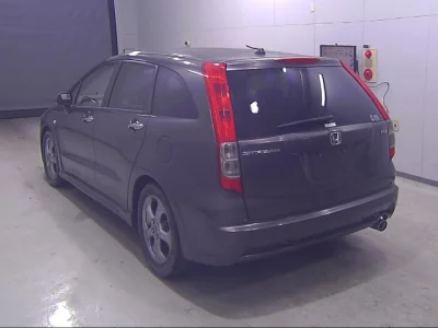 Honda STREAM  с аукциона в Японии