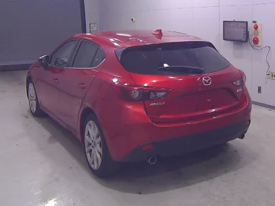 Mazda AXELA  с аукциона в Японии