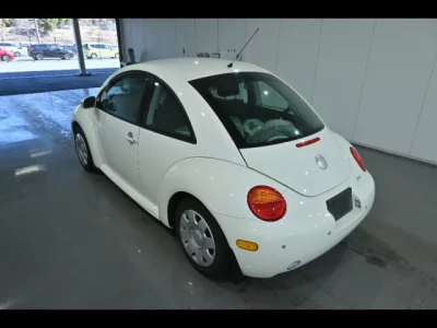 Volkswagen NEW BEETLE