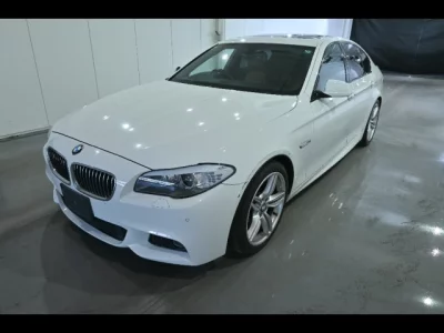 BMW 5-Series  с аукциона в Японии