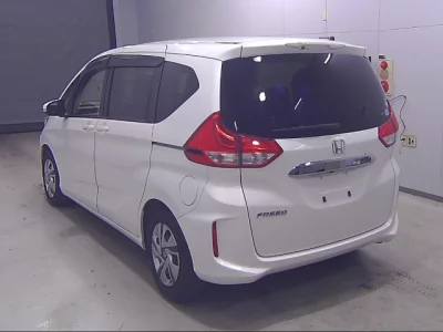 Honda FREED  с аукциона в Японии