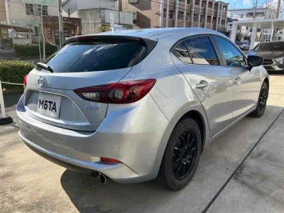 Mazda AXELA  с аукциона в Японии