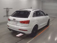 Audi Q3 лот № 38122 оценка 4  с аукциона в Японии 1