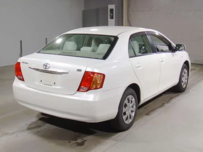 Toyota COROLLA AXIO  с аукциона в Японии