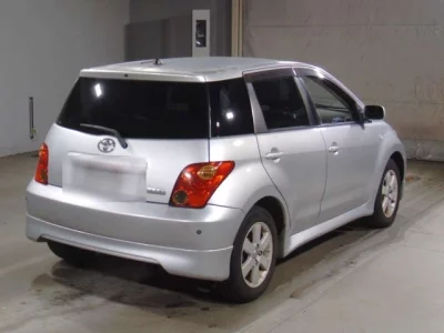 Toyota IST