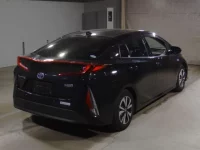 Toyota PRIUS PHV лот № 192 оценка 3.5  с аукциона в Японии 1