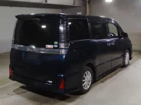 Toyota VOXY лот № 2285 оценка 4  с аукциона в Японии 1