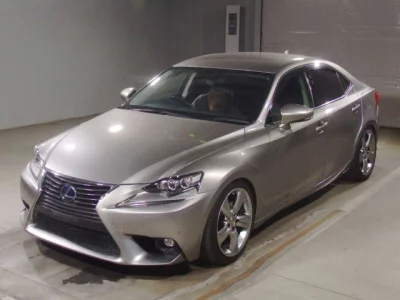 Lexus IS
