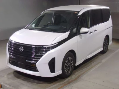 Nissan SERENA  с аукциона в Японии