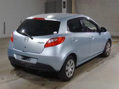 Mazda DEMIO