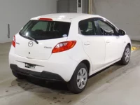 Mazda DEMIO лот № 2259 оценка 4  с аукциона в Японии 1