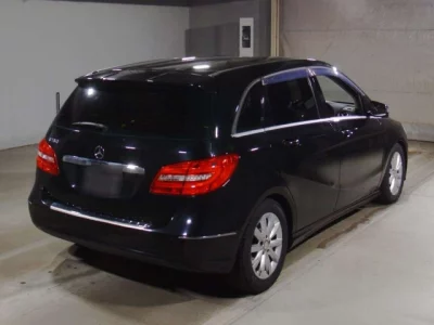 Mercedes-Benz B CLASS