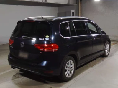 Volkswagen GOLF TOURAN