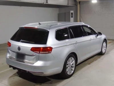 Volkswagen PASSAT VARIANT