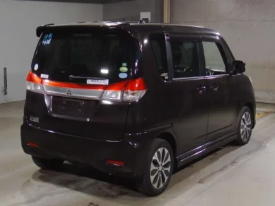 Mitsubishi DELICA D2