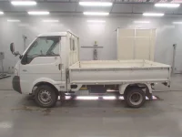 Mazda BONGO лот № 30468 оценка 3.5  с аукциона в Японии 3