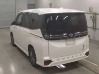 Toyota VOXY лот № 30456 оценка R  с аукциона в Японии 5