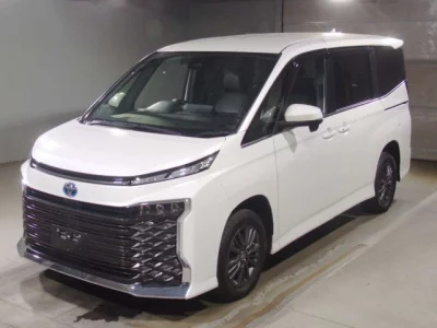Toyota VOXY  с аукциона в Японии