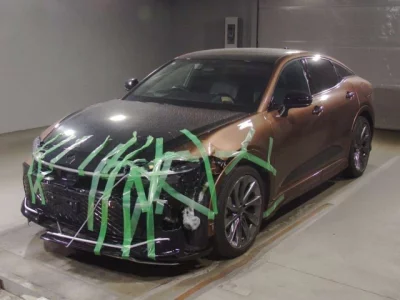 Toyota CROWN CROSSOVER  с аукциона в Японии