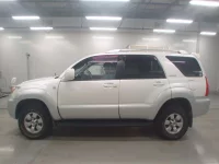 Toyota HILUX SURF лот № 30004 оценка 3.5  с аукциона в Японии 3