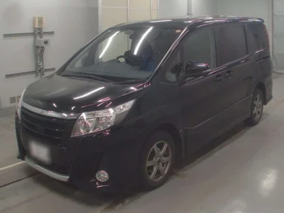 Toyota NOAH  с аукциона в Японии