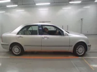 Toyota PROGRES лот № 30213 оценка 4  с аукциона в Японии 2