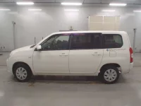 Toyota PROBOX лот № 30296 оценка 4  с аукциона в Японии 3