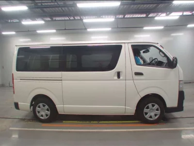Toyota REGIUS ACE VAN