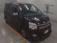 Toyota VOXY лот № 30013 оценка 3.5  с аукциона в Японии 4