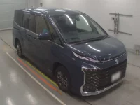 Toyota VOXY лот № 30211 оценка 4.5  с аукциона в Японии 4