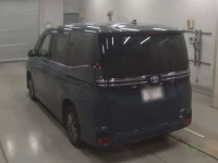 Toyota VOXY лот № 30211 оценка 4.5  с аукциона в Японии 5