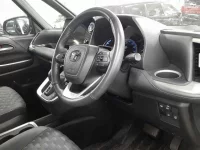 Toyota VOXY лот № 30211 оценка 4.5  с аукциона в Японии 6