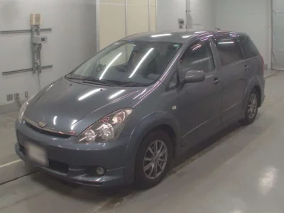 Toyota WISH  с аукциона в Японии