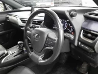 Lexus UX лот № 36002 оценка 4.5  с аукциона в Японии 6