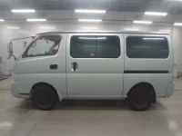 Nissan CARAVAN VAN лот № 30244 оценка 3.5  с аукциона в Японии 3