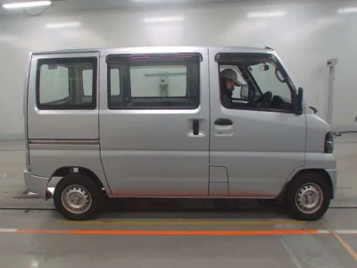 Nissan CLIPPER VAN