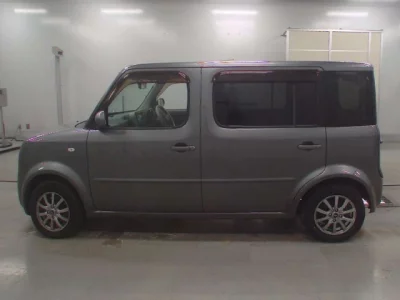 Nissan CUBECUBIC  с аукциона в Японии