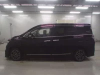 Nissan ELGRAND лот № 30160 оценка 4  с аукциона в Японии 3