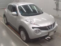 Nissan JUKE лот № 30282 оценка 4  с аукциона в Японии 4