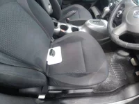 Nissan JUKE лот № 30282 оценка 4  с аукциона в Японии 7