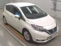 Nissan NOTE лот № 30091 оценка 3  с аукциона в Японии 4