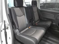 Nissan SERENA лот № 30029 оценка 4.5  с аукциона в Японии 9