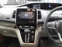 Nissan SERENA лот № 30084 оценка 3.5  с аукциона в Японии 8