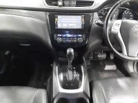Nissan X-TRAIL лот № 30002 оценка 4  с аукциона в Японии 8