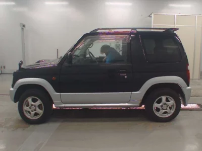 Mitsubishi PAJERO MINI