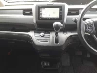 Honda FREED лот № 30023 оценка 4.5  с аукциона в Японии 8