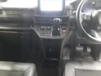 Honda STEP WAGON лот № 30018 оценка 4.5  с аукциона в Японии 8