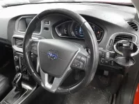 Volvo V40 лот № 38018 оценка 4  с аукциона в Японии 6