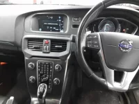 Volvo V40 лот № 38018 оценка 4  с аукциона в Японии 8