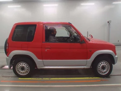 Mitsubishi PAJERO MINI